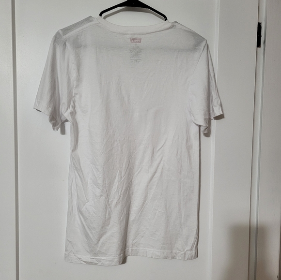 NWOT  Levi T-shirt Size Small - Picture 4 of 6